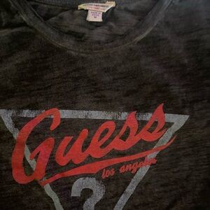 Guess T-shirt